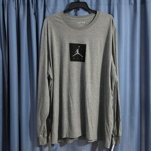 Nike Air Jordan Gray and Black Men’s Long Sleeve T-shirt Size 4XL